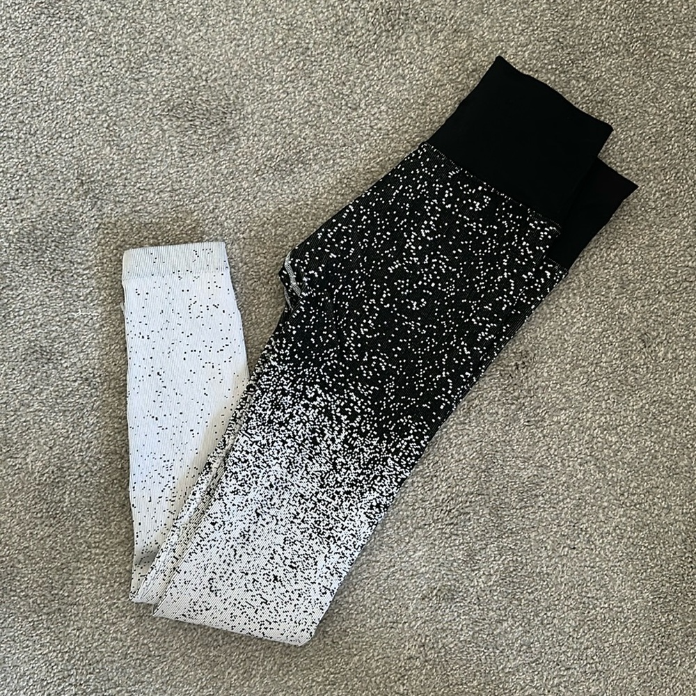 Athleta High Rise Textured Tight
